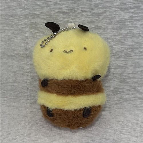 4 inch bee keychain 