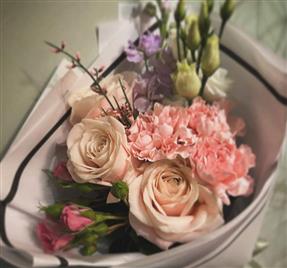Subscription flowers from Florabunda